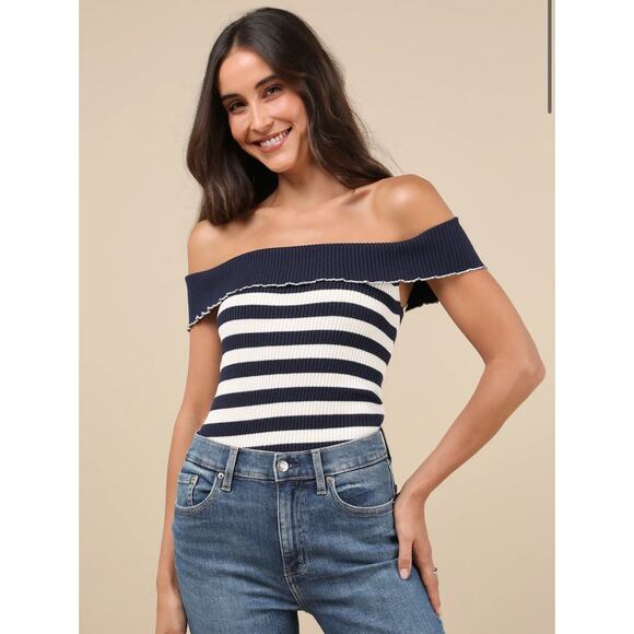 Motel Women’s Sleeveless Off the Shoulder Top MEDIUM Navy Striped NWT $69 MSRP - Picture 1 of 8